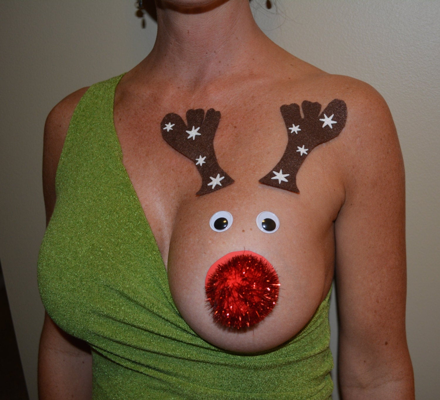 Bilderesultat for funny sexy christmas boobs