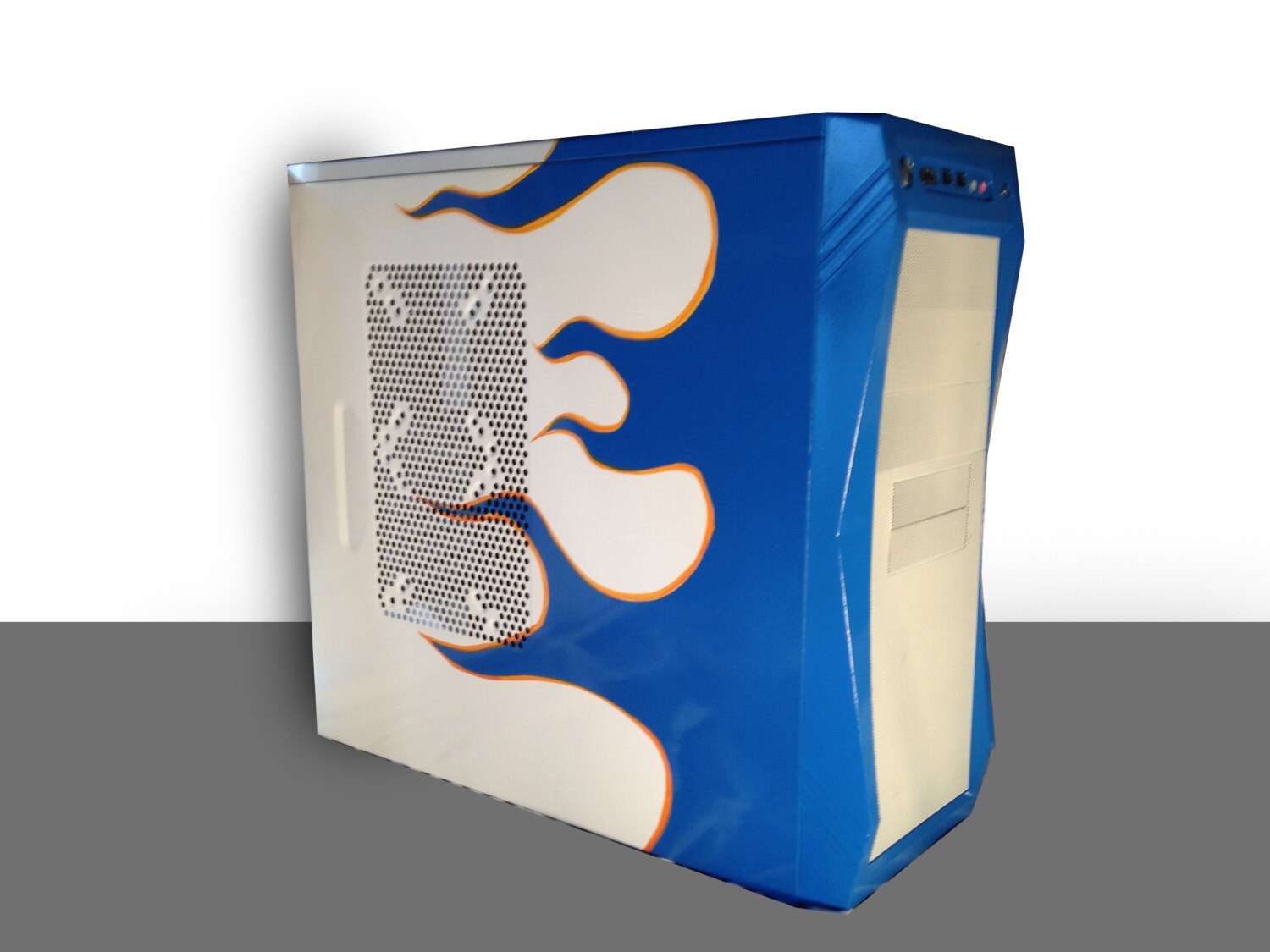 Computer Case Custom Paint / 40 amazing case mods and custom PC builds