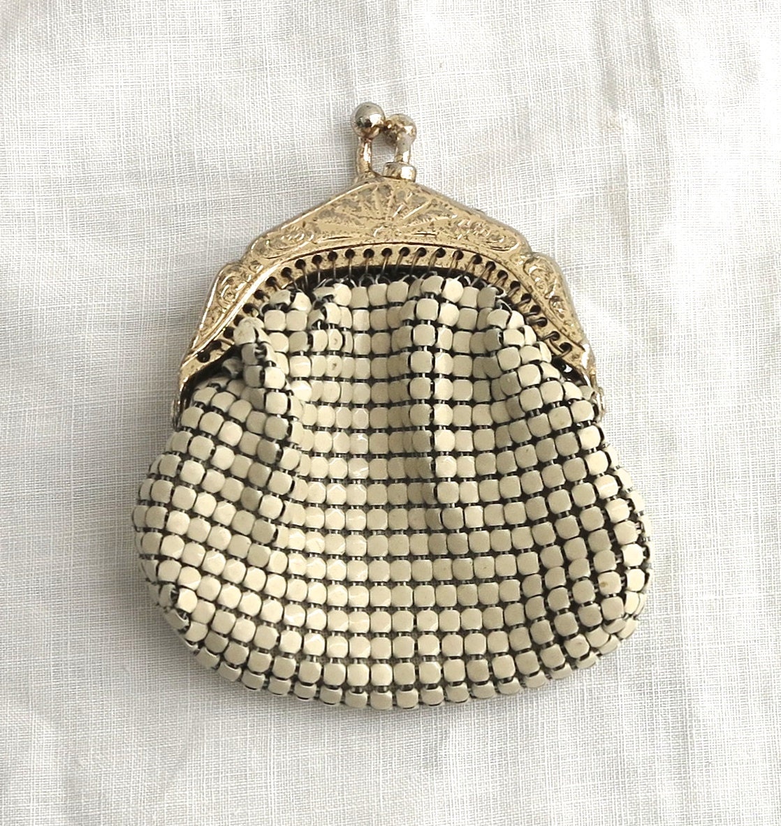 Tiny vintage coin purse beige metal mesh Glomesh brand