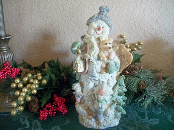 resin snowman statue