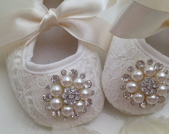 Ivory / off white lace baby shoes--newborn ivory christening, baptism baby shoes--ivory/cream lace crib shoes--