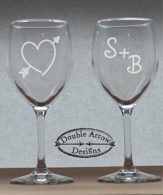 Custom Etched initial glasses by DoubleArrowDesigns on Etsy