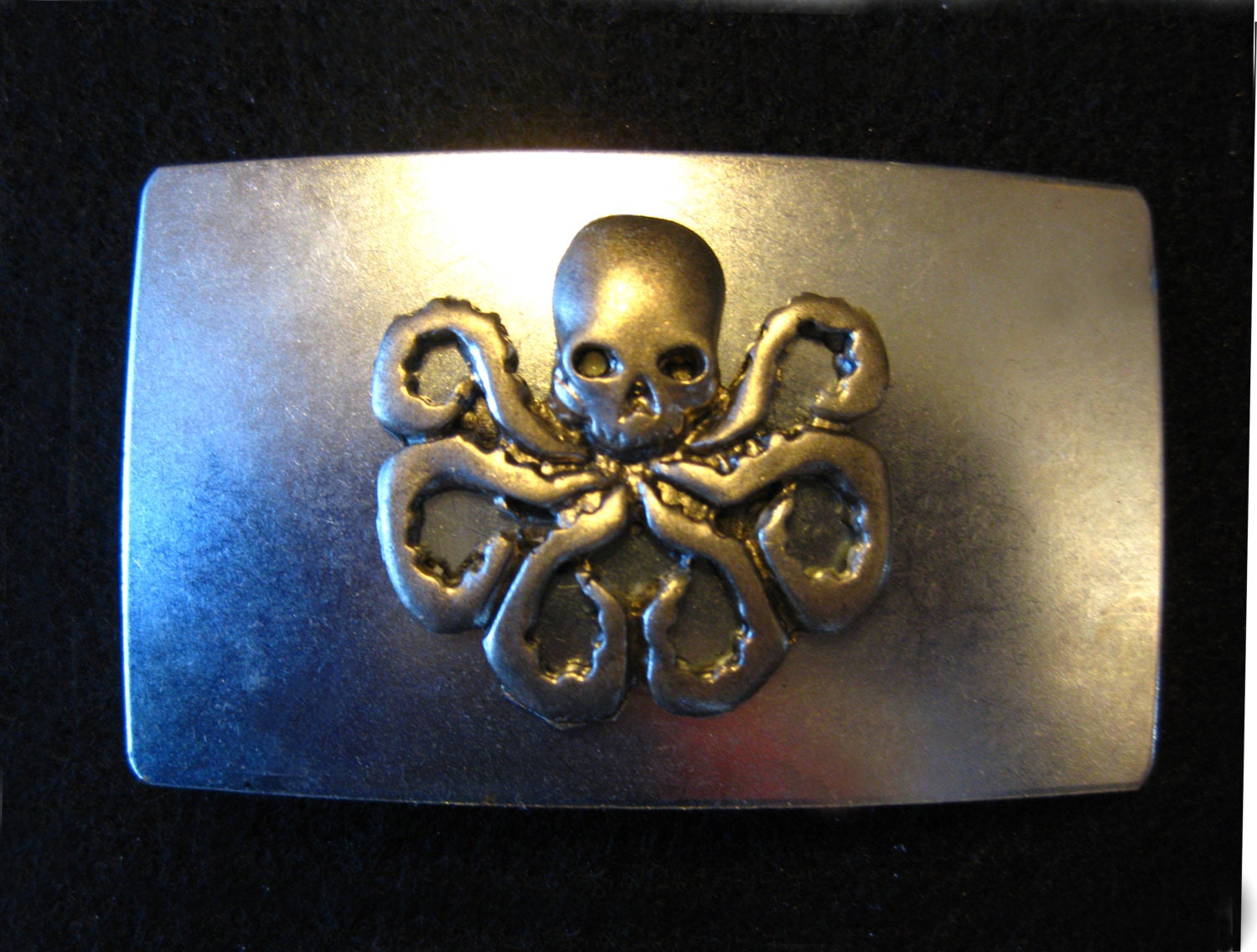 Hydra Belt Buckle with Hydra theme display box
