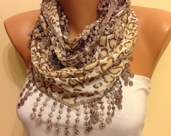 Beige Leopard Scarf, Fringed Scarf, Womens Fashion, Gift gor Her, Balta skara, Headband,Brown Leopard Accessories, Léopard écharpe carrés