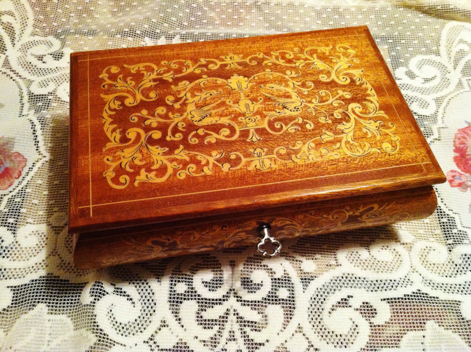 Vintage Reuge Jewelry Music Box Of Beautiful Inlaid Wood