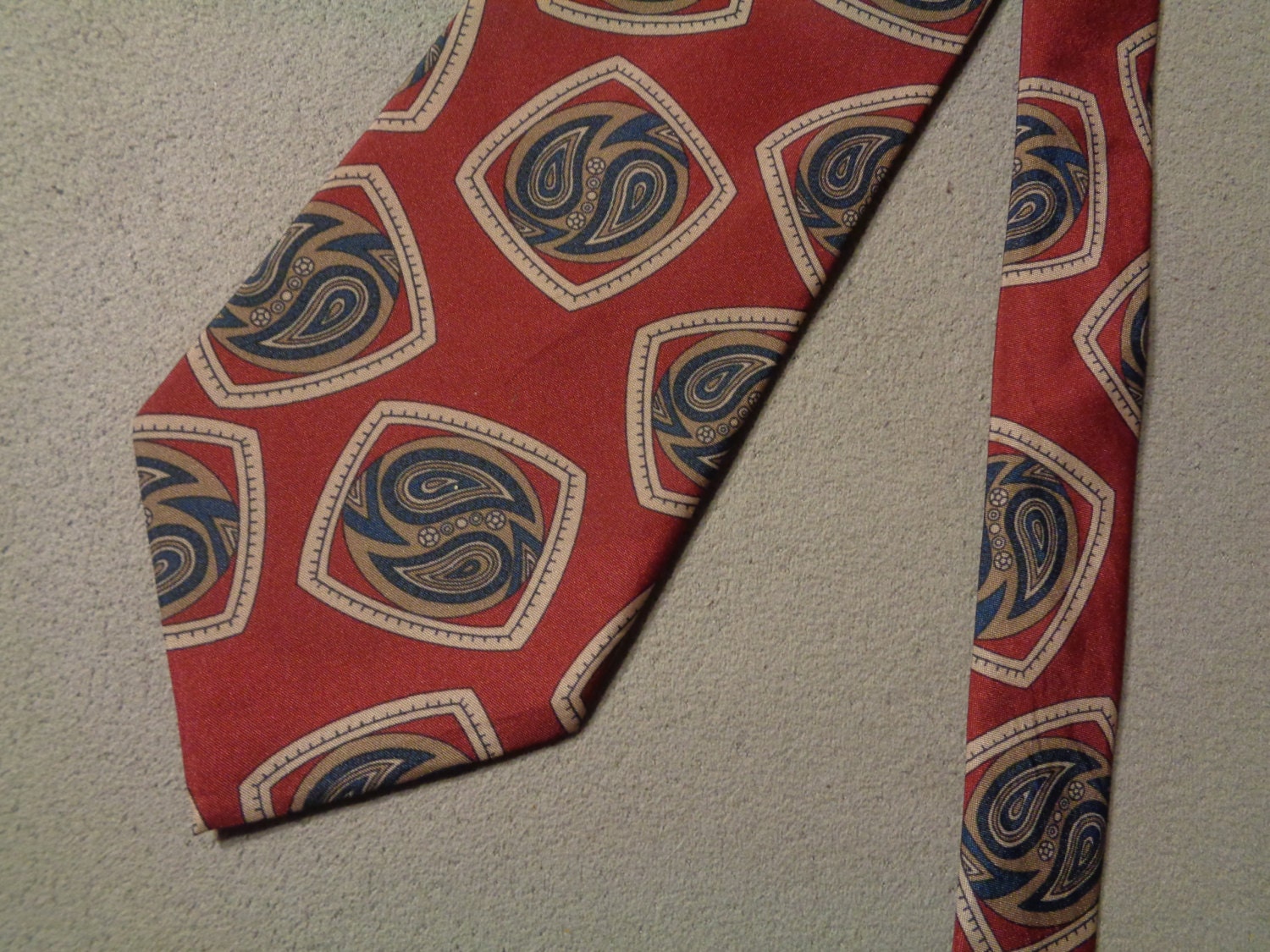Necktie / Mens Tie / Vintage Tie / Mens Neckties /100% Polyester / Made ...