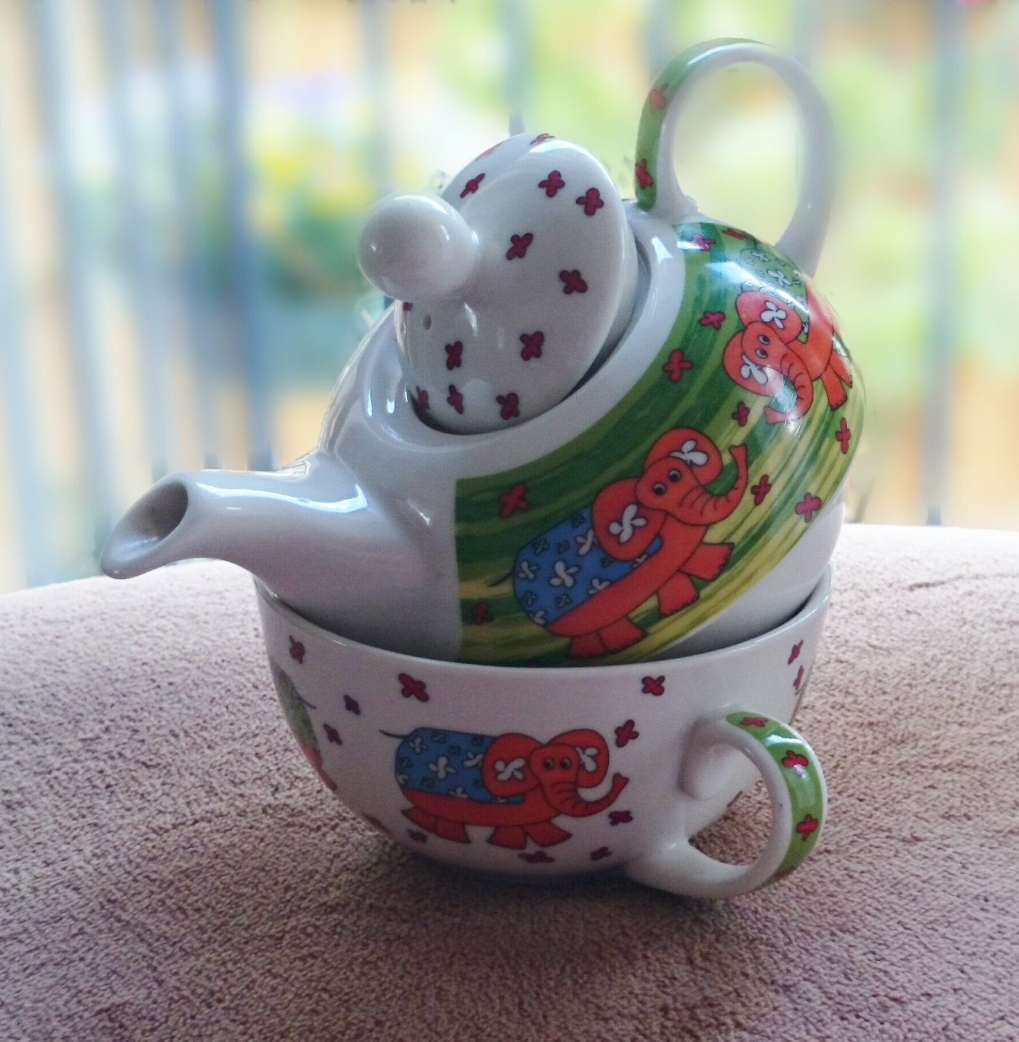Rare ELEPHANT PRINT PORCELAIN Tea Set For One Person Mothers