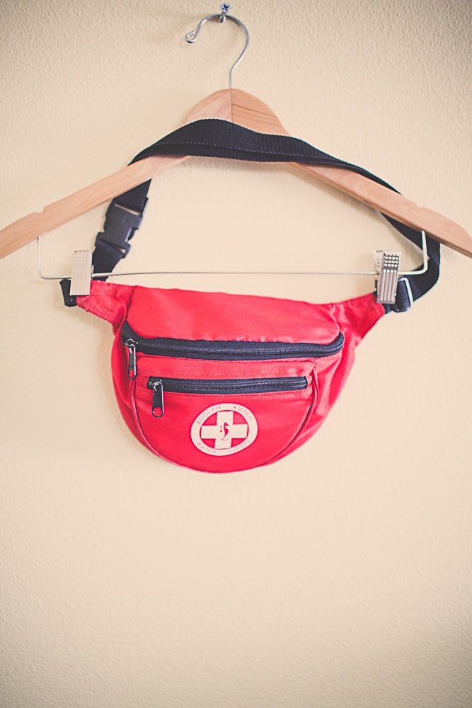 Vintage 80's Fanny Pack Red Sport with Zipper and Pocket