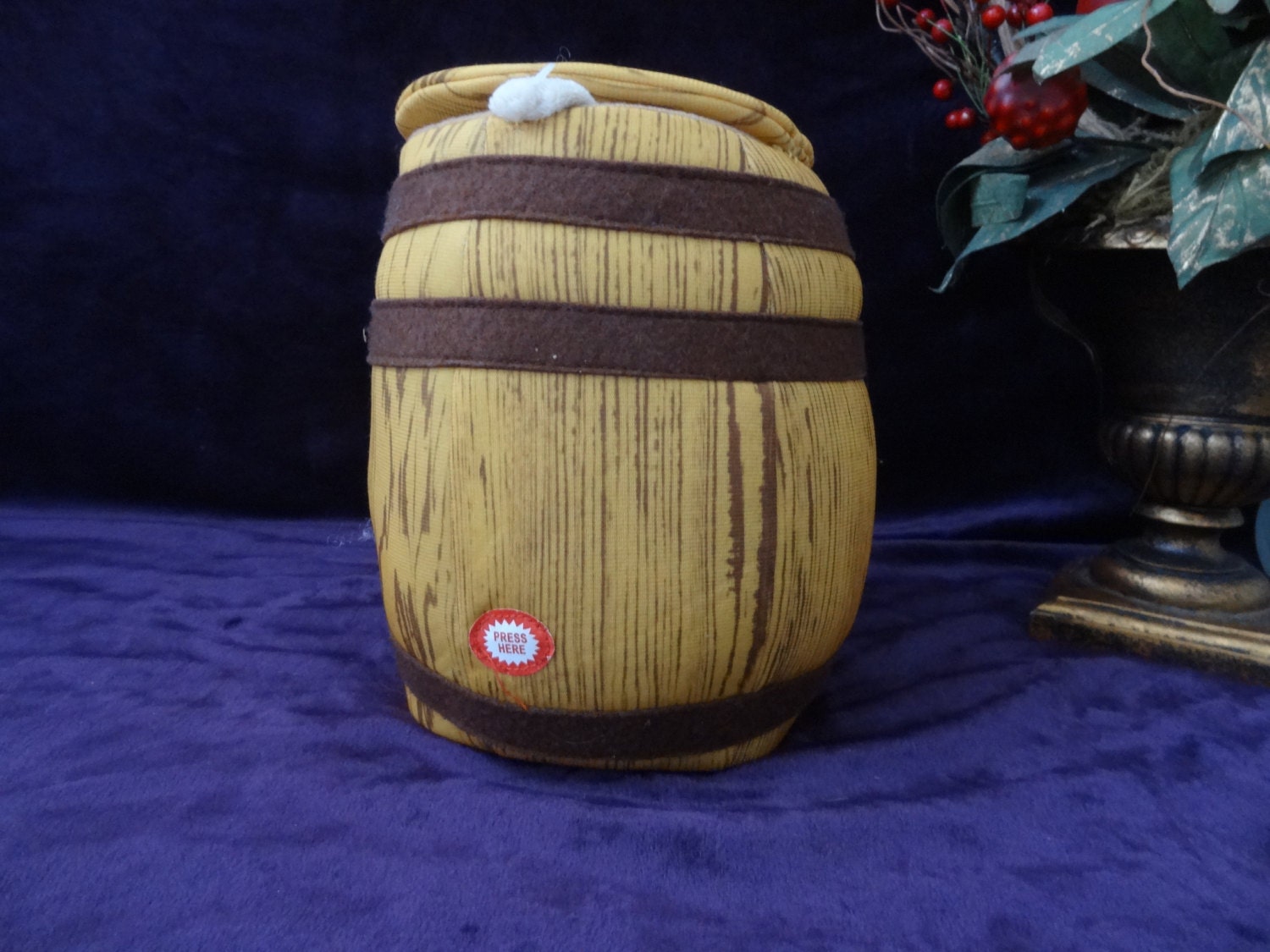 Rare Super Cute Pop-up Giggling Monkey in Barrel /Toy