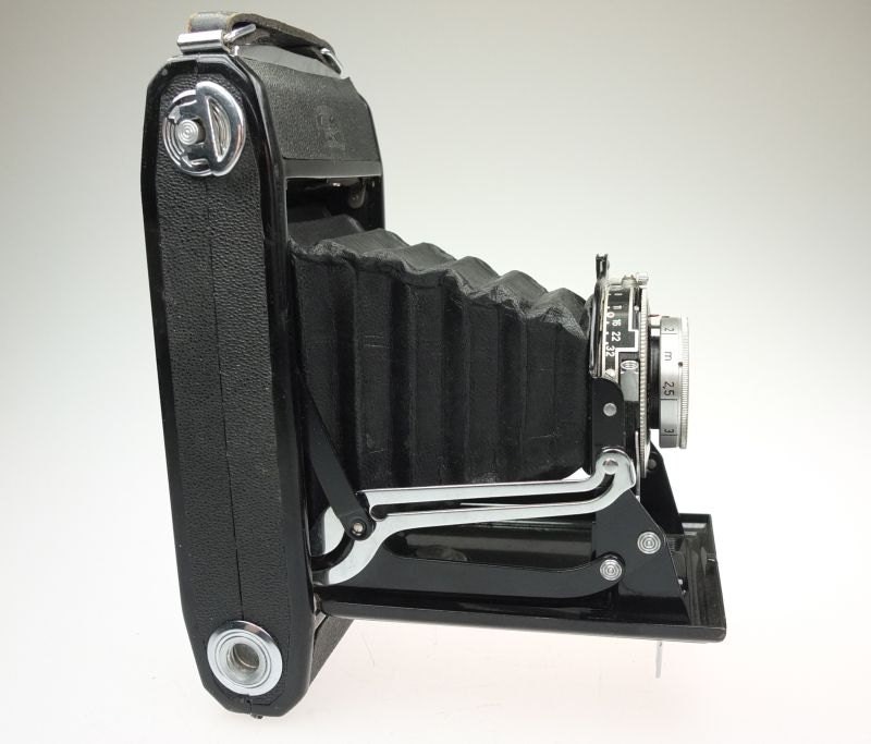 Folding bellows camera Zeiss Ikon camera