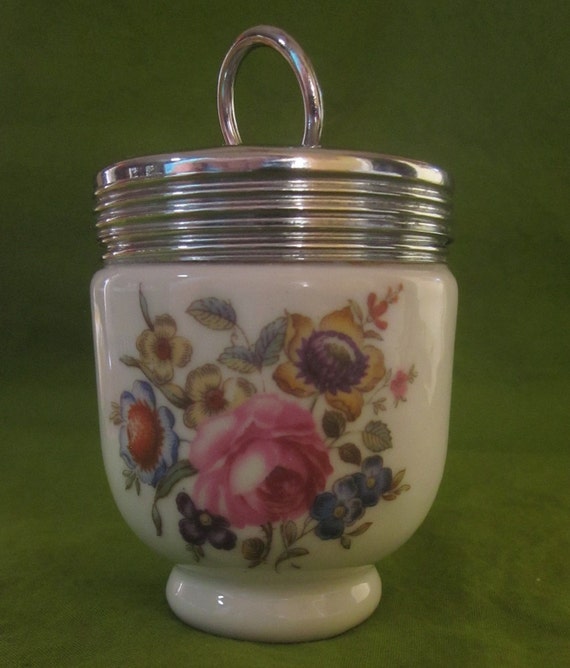 Royal Worcester Egg Coddler Bournemouth Pattern with Type 7