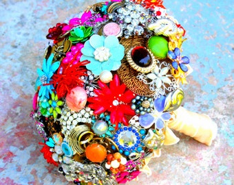 Brooch Bouquet Vintage Broach Wedding Bouquet, Deposit only