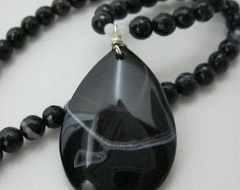 Brazilian Agate Necklaces & Jewelry, Black Necklaces, Reversible Necklace, Large Big Necklaces