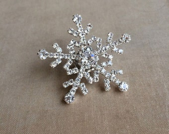 Snowflake BROOCH, sweater pin, snowflake tie tack,Winter jewelry,Winter Wedding,snowflake jewelry,christmas jewelry brooch SILVER wholesale