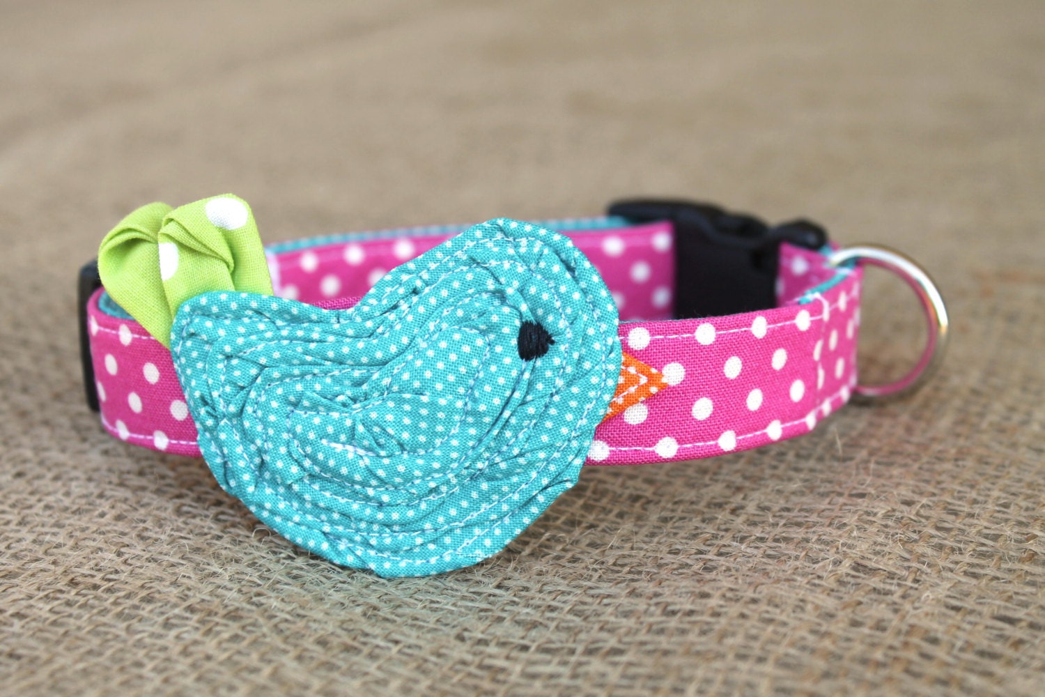 Bird Dog Collar Spring Blue Bird with Bright Green Tail on