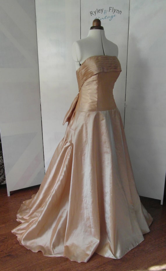 SALE-The Vintage full length Ball Gown Wedding Dress- sample sale