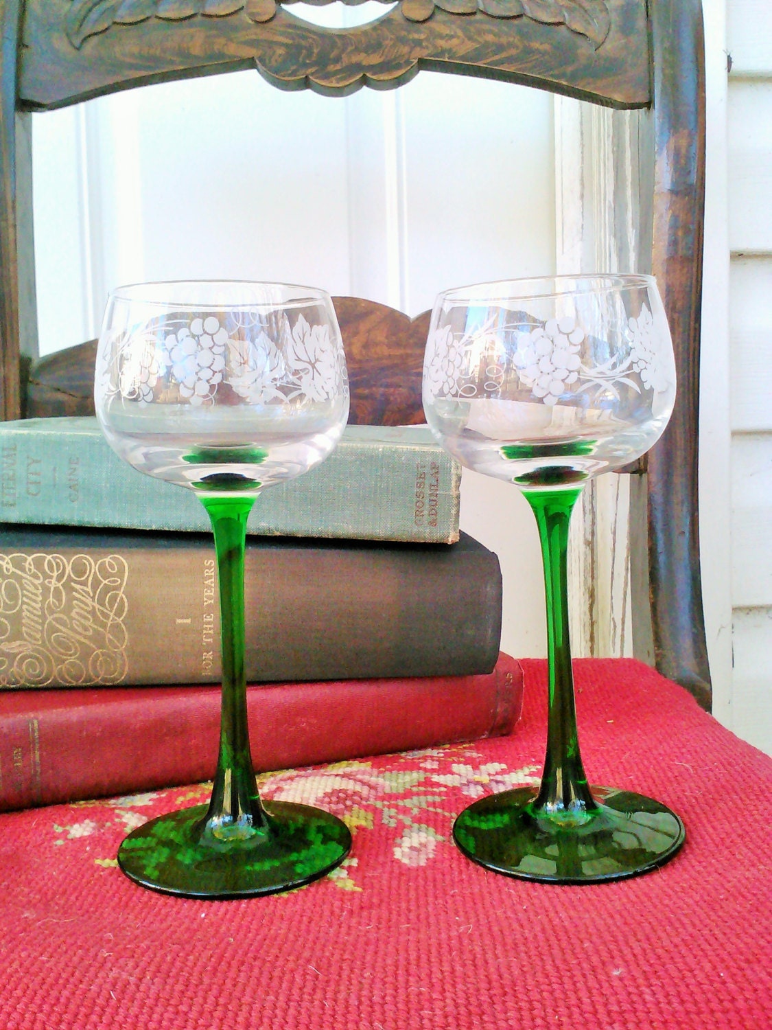 Vintage Emerald Green Stem Etched Wine Glasses Set of 2 Grapes