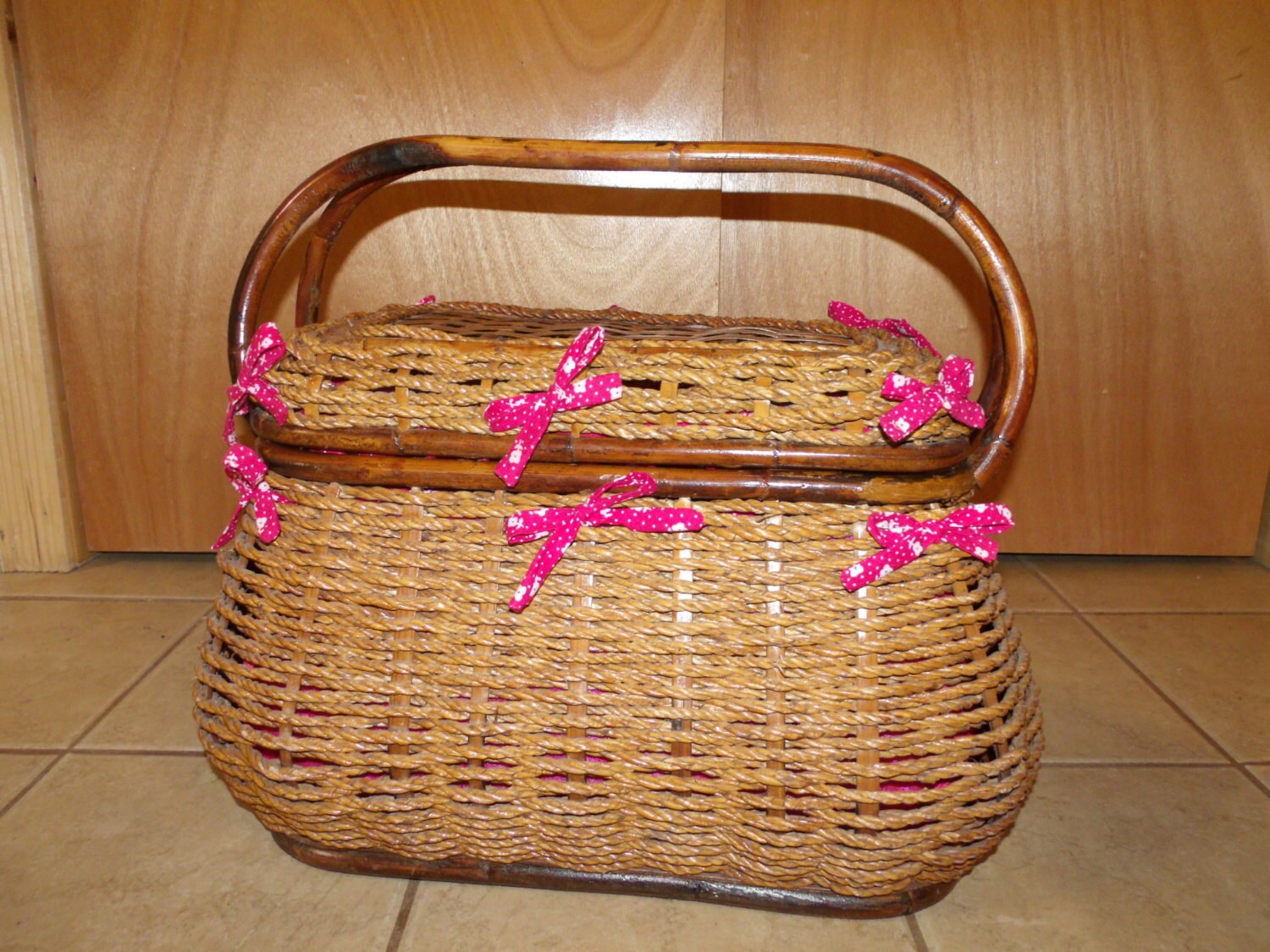 Exceptional Large Lined Picnic Basket Haute Juice