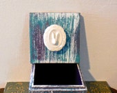 Upcycled Jewelry Keepsake Box/Wood Recycled/Distress Painted Turquoise Purple White /Ceramic Bunny Knob Adorned Upcycled Jewelry Keepsake Box/Wood Recycled/Distress Painted Turquoise Purple White /Ceramic Bunny Knob Adorned
