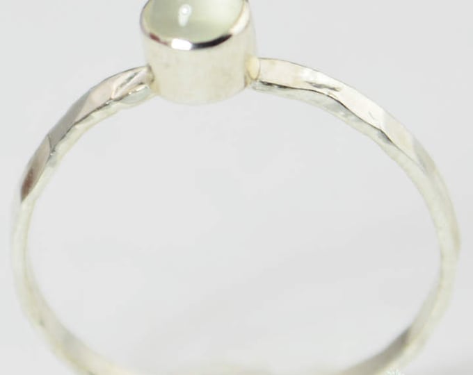 Small Silver Moonstone Ring, Moonstone Ring, Mothers Ring, Moonstone Jewelry, Natural Moonstone, June Birthstone Ring