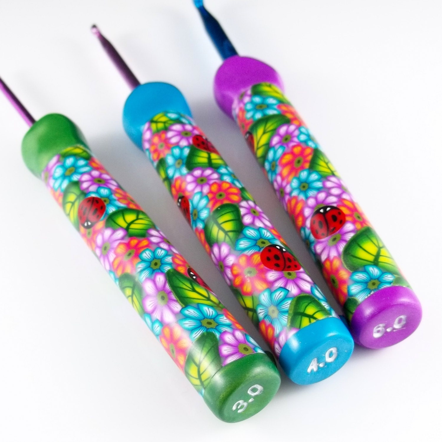 Crochet Hook Floral Ergonomic assorted size by 2GoodClaymates