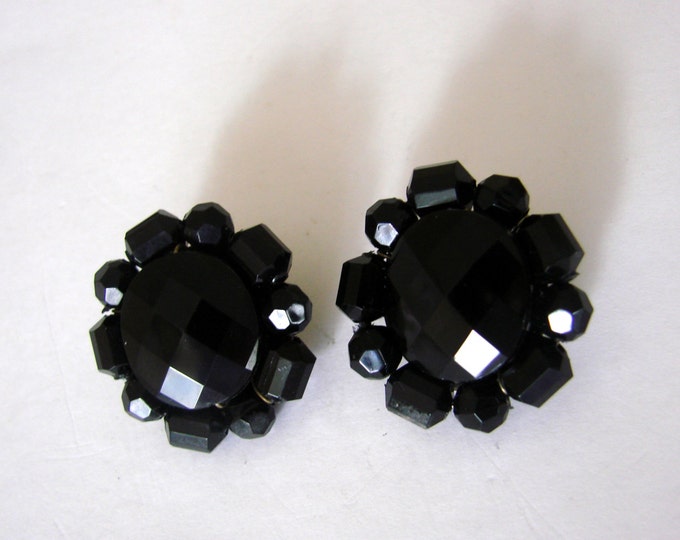 1940s Germany Black Faceted Lucite Bead Cluster Earrings / Clips / Vintage Jewelry / Jewellery