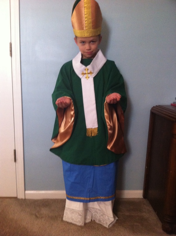 5 piece Saint Patrick costume