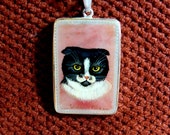 Hand Painted Cat Scottish Fold Cameo Pendant Mother Of Pearl Cab Sterling Silver Setting Miniature Collectible Signed Art Jewelry Necklace Hand Painted Cat Scottish Fold Cameo Pendant Mother Of Pearl Cab Sterling Silver Setting Miniature Collectible Signed Art Jewelry Necklace