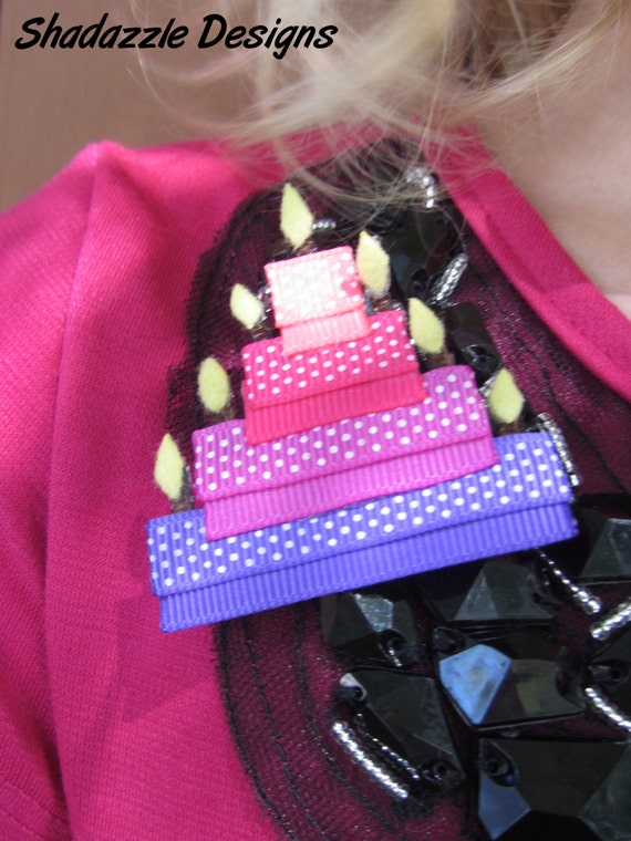 Items similar to Birthday Cake Pin on Etsy