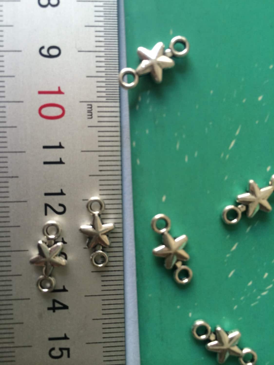 100 Pcs Antique Silver Star Bracelets Accessories  Link Connector Pendants Crafting Beads 7x15mm A208