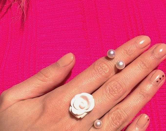 Shell rose ring Pearl ring Ring with rose Gentle ring Mother of pearl ring Gift idea Rose ring Bridesmaid ring Womens ring