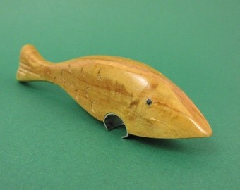 Vintage shark fish bottle opener GDR / Vintage Haifisch Flaschenöffner DDR / 70s