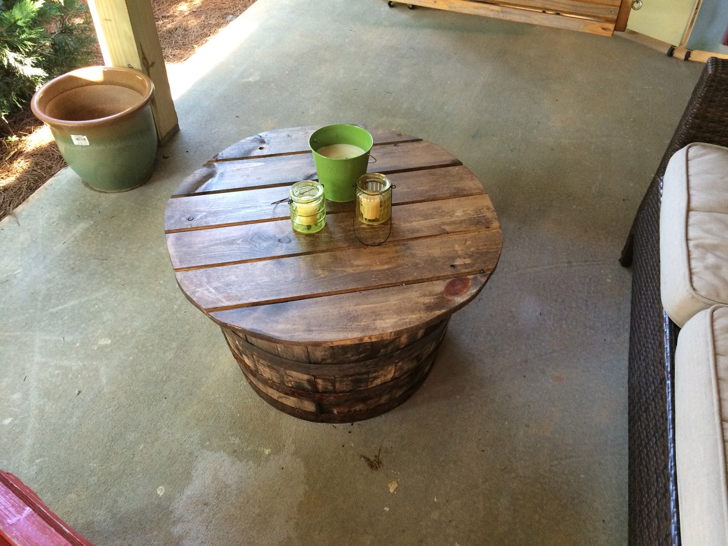 Whiskey barrel outdoor coffee table with removable top and