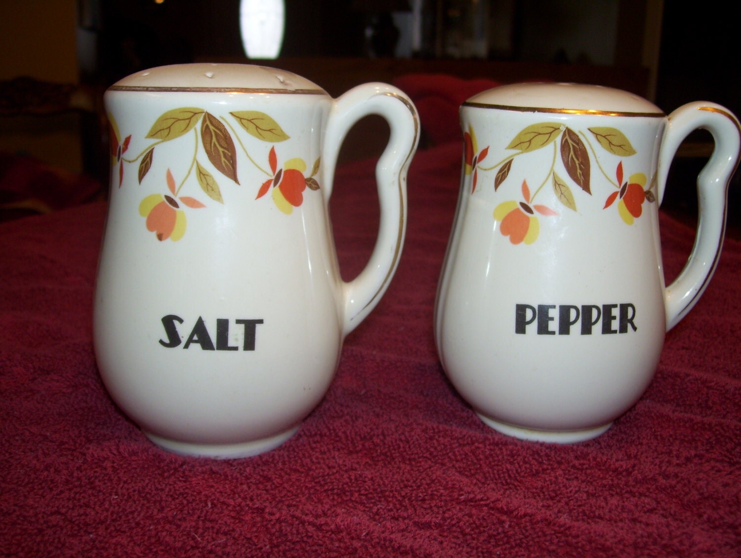 Jewel Tea Autumn Leaf Salt and Pepper Shakers
