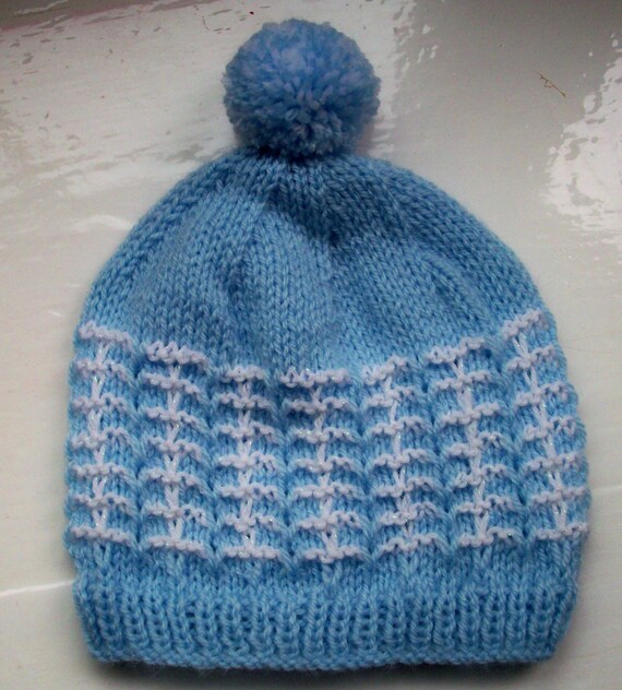 child's beanie, pompom hat, blue, white, unique, vegan, ladder stitch