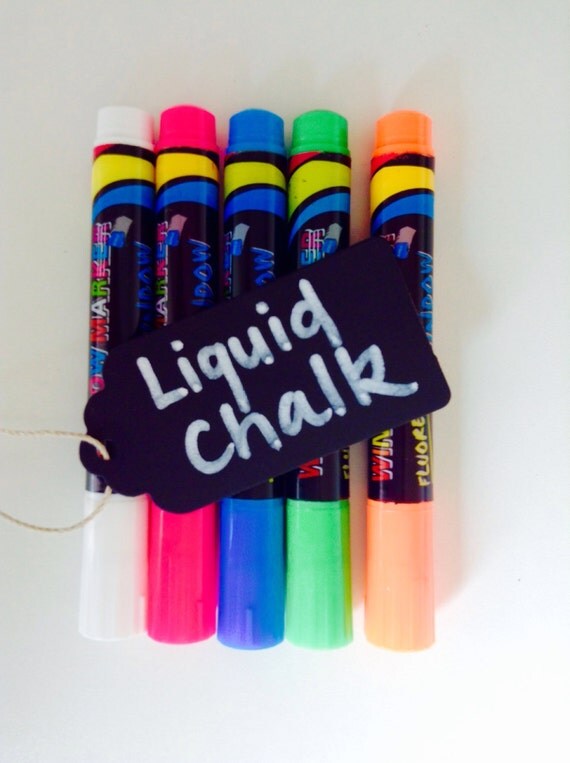 Liquid Chalk markers for writing on chalkboards black card