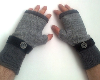 Sale gloves Gray Fingerless gloves for men's Made knitted of wool all sizes with buttons Hand knit gloves