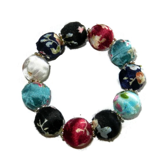 Items similar to Chunky Floral Fabric Stretch Bracelet on Etsy