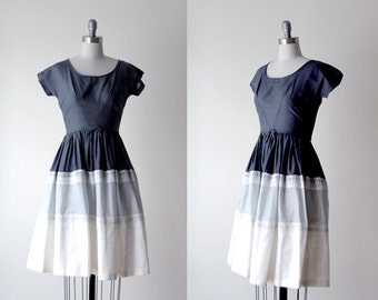1960's gray dress. 60 ombre dress. xs full skirt dress. lace. 60's gray & white dress. 1960 vintage.