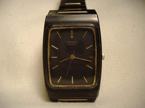 Vintage 1980s Seiko Quartz Calendar Watch