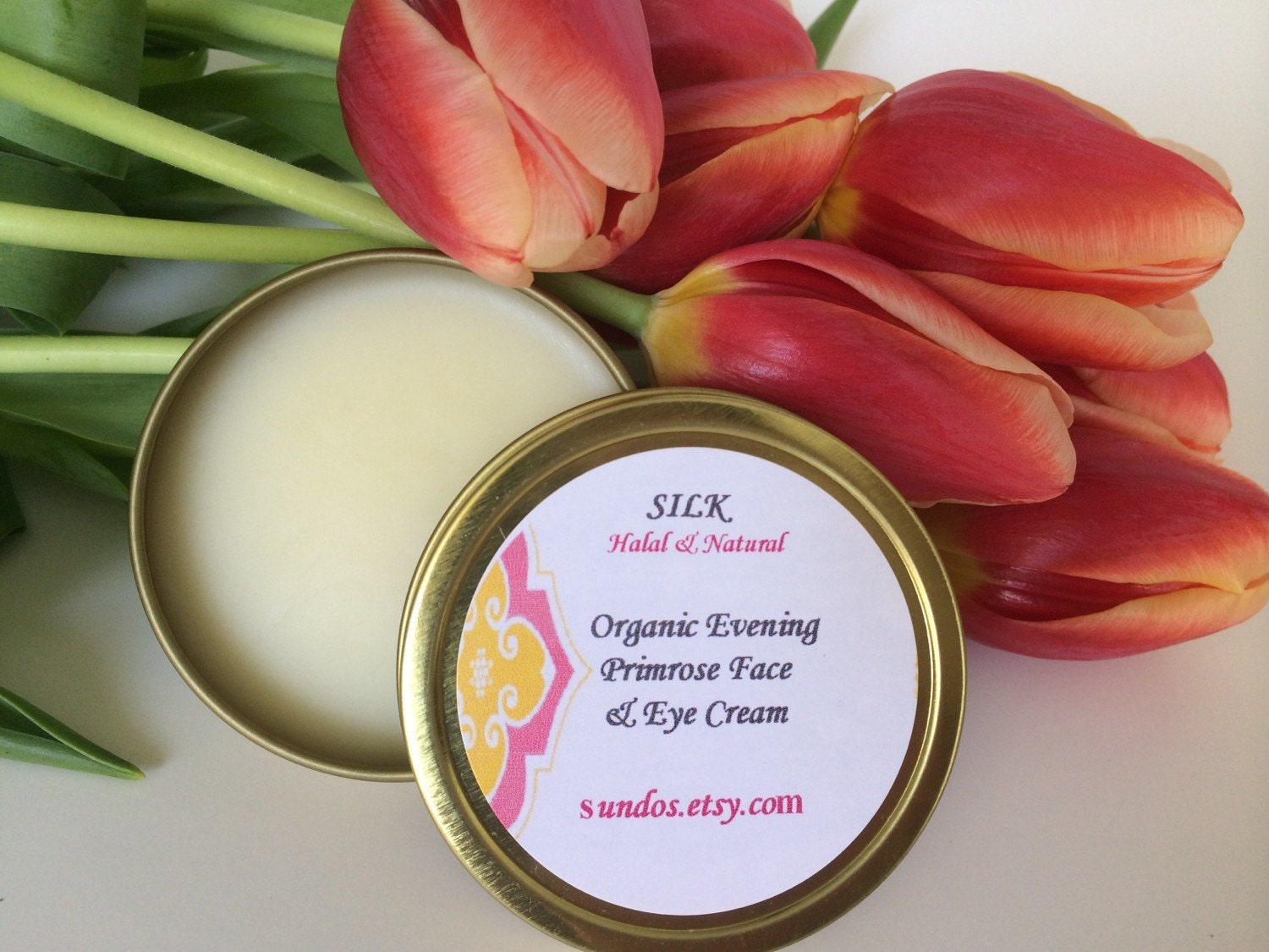 SILK Organic Evening Primrose Face and Eye Cream / by Sundos