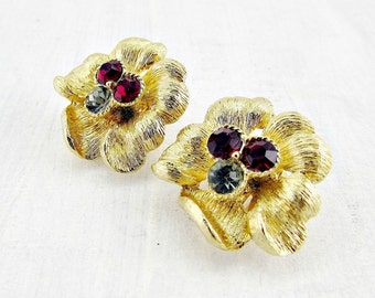Vintage Rhinestone Flower Earrings, Gray Red Rhinestone Earring, Gold Flower Earrings, Clip-on Earrings, 1950s 1960s Vintage Costume Jewelry