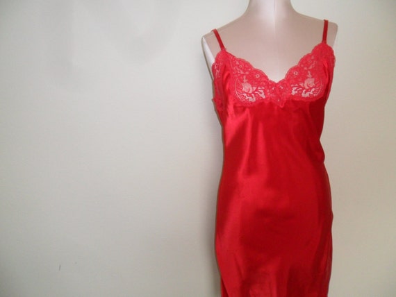 Vintage Full Slip Red Satin Wondermaid Size 34