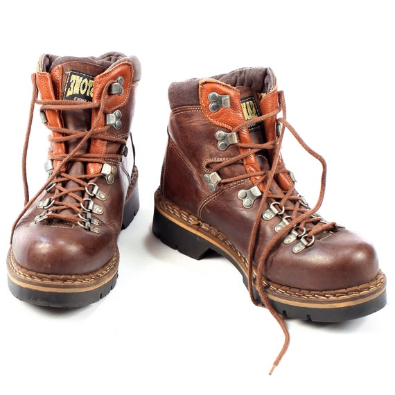 size 8.5 Leather HIKING BOOTS . Brown Grunge Survivor