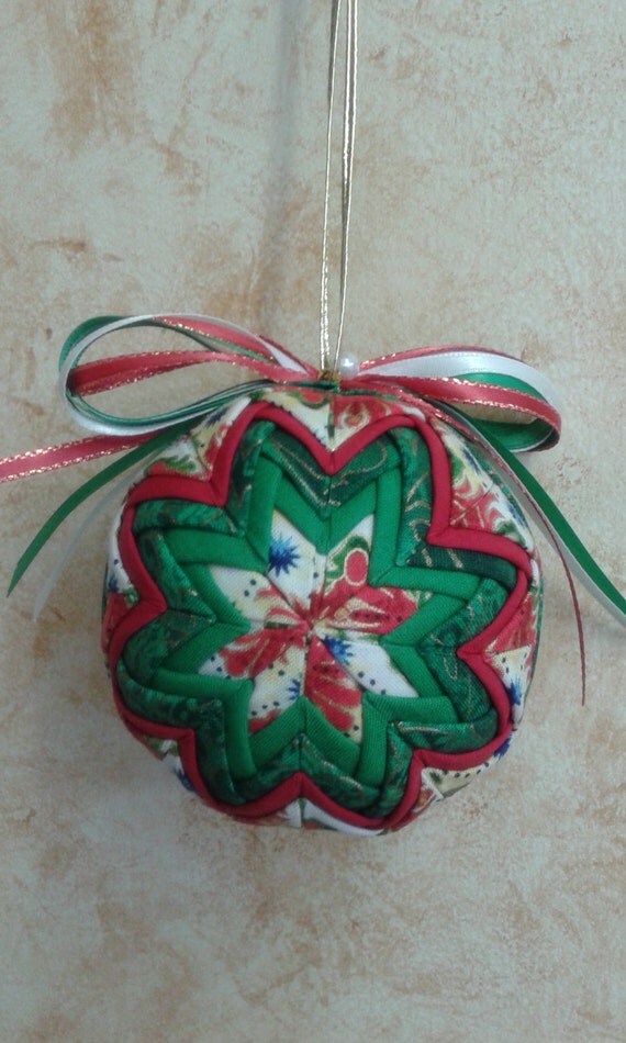 folded fabric ornament in christmas colors by quilterspantry folded fabric ornament in christmas colors by quilterspantry