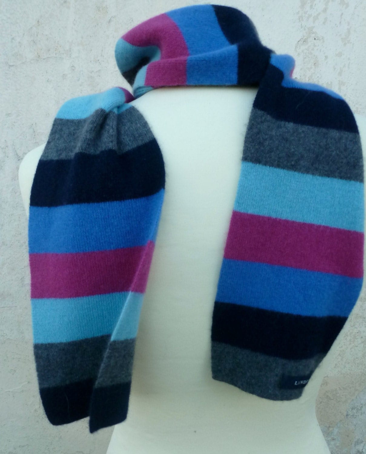 Vintage LANDS â END SCARF in fine jersey with coloured bands