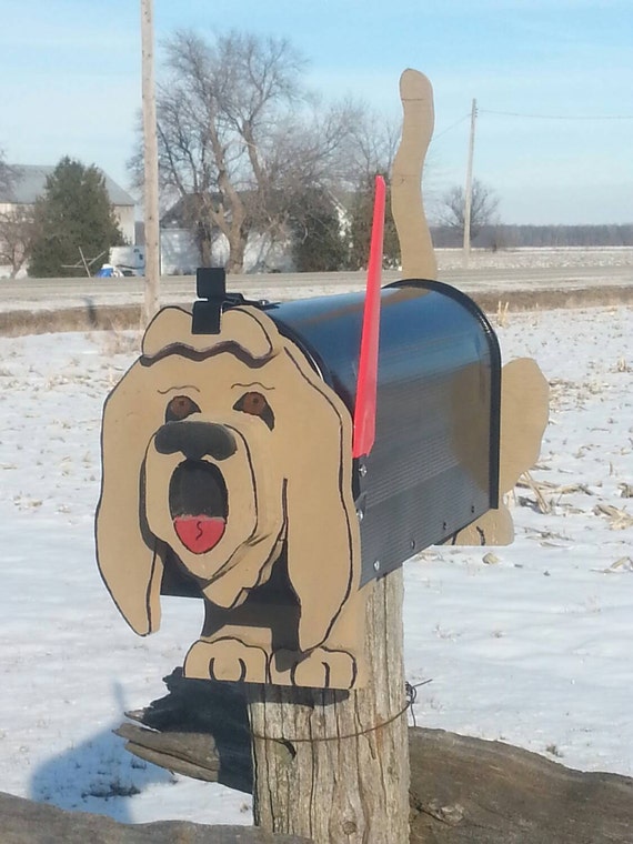 Items similar to Wooden dog mailbox / dog mailbox / bloodhound mailbox / rural mailbox on Etsy