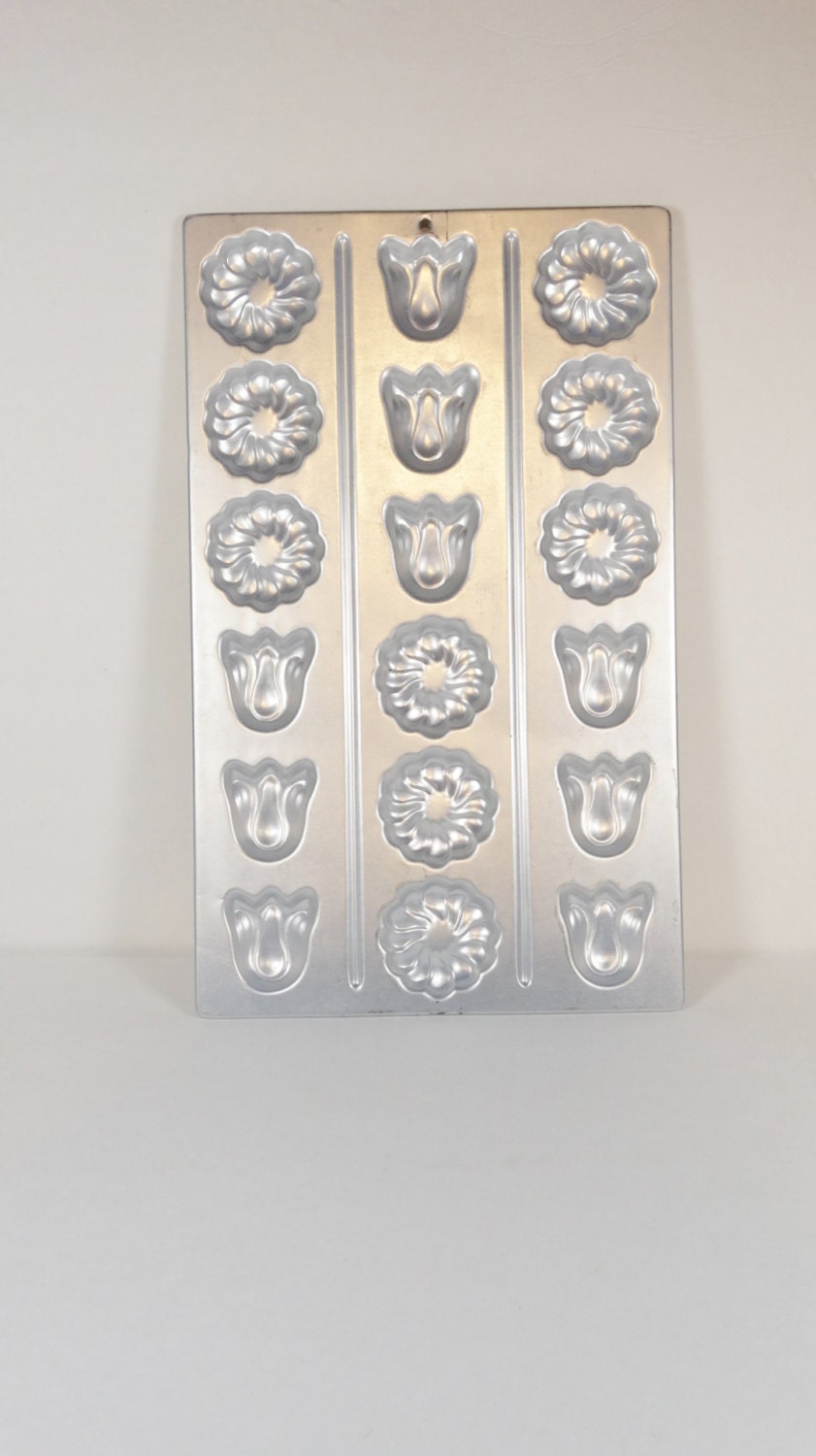 Wilton Bavarian Classic Cookie Mold Pan Haute Juice