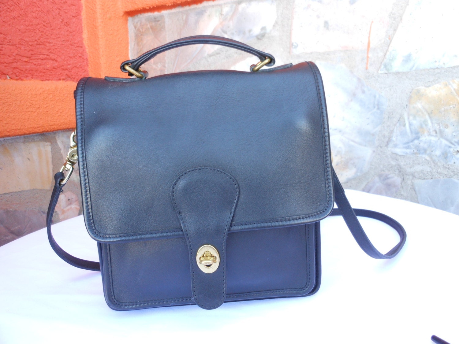 Vintage Authentic Black Leather COACH Shoulder Bag Purse 416