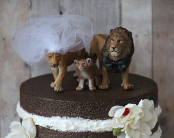 Lion Family Wedding Cake Topper Lion Family Wedding Cake Topper